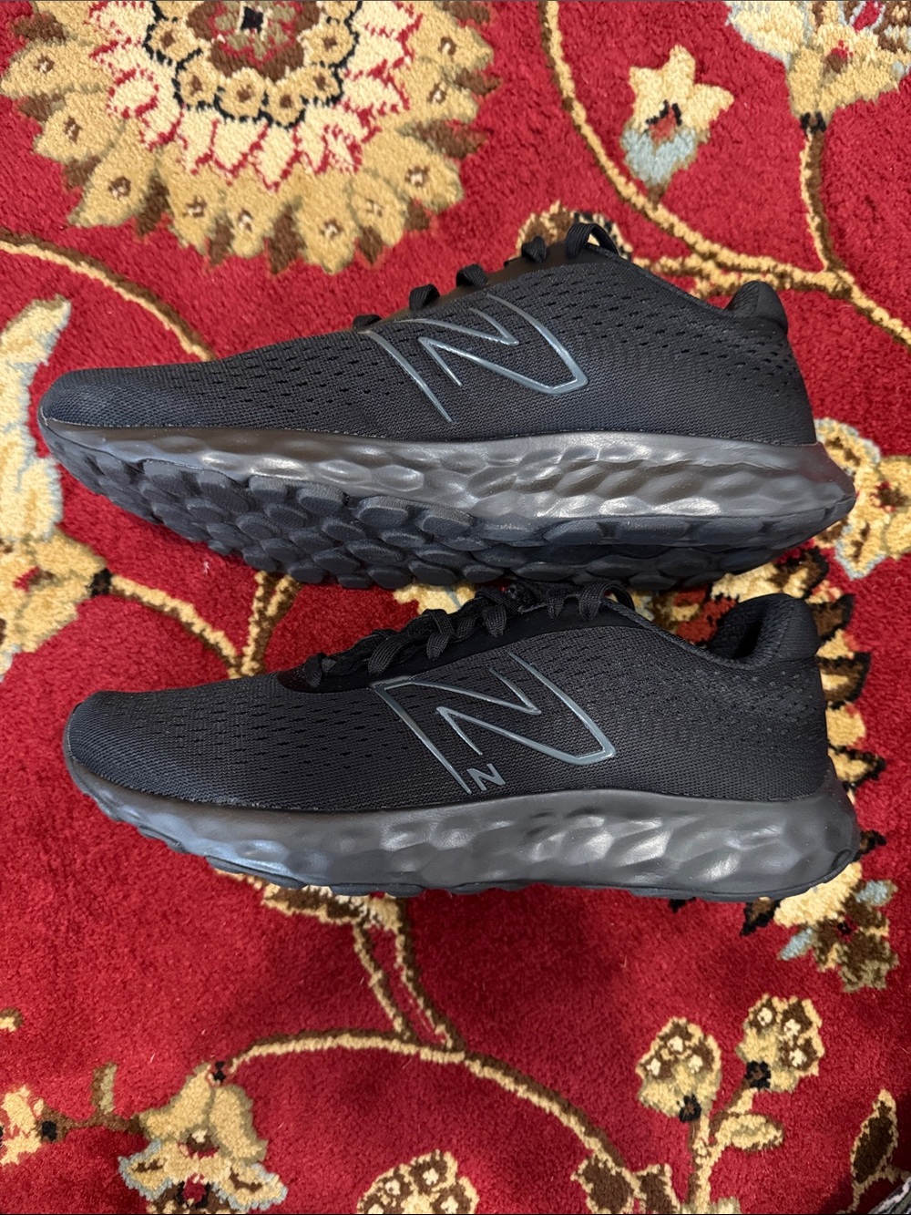 NEW BALANCE sneakers